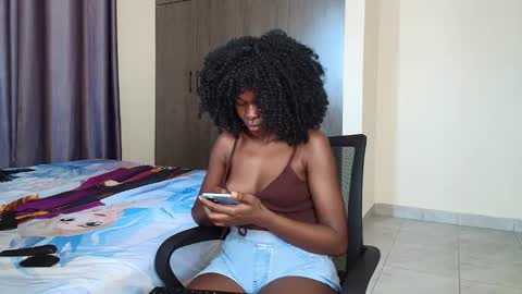 Heather online show from March 2025 08:05:02 AM