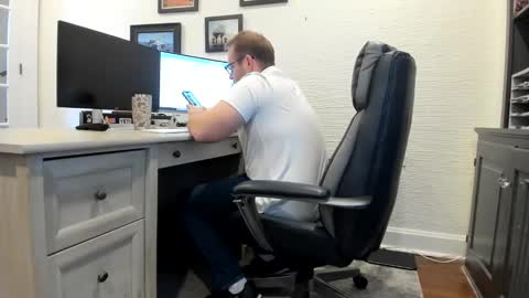 Boredhorndog online show from January 2025 04:41:01 PM