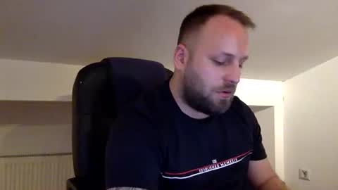 hugo online show from May 2026 02:08:01 AM