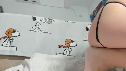 Snapshot of bornforporn_ chatting on December 2025 04:19:01 AM THUMPS UP PLEASE ITS IMPORTANT online show from December 2025 04:19:01 AM