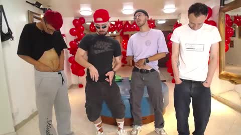 THOMAS AND DAMIAND online show from February 2025 05:34:01 AM