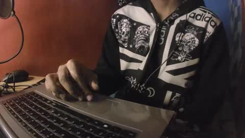 Snapshot of boss_playa98 chatting on February 2025 08:15:02 AM boss_playa98 online show from February 2025 08:15:02 AM