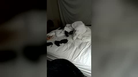 bottomboiiie online show from July 2026 04:59:02 AM