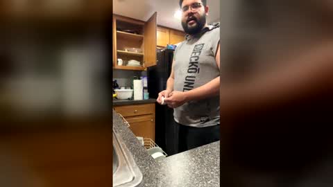 Snapshot of bottomman1990 chatting on January 2026 12:02:01 AM uncutpr online show from January 2026 12:02:01 AM