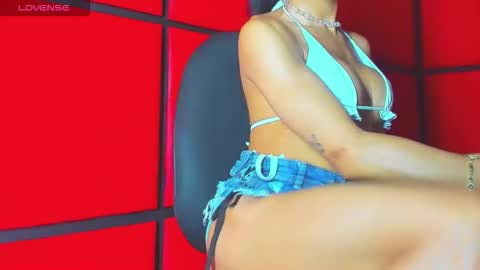 bouncing_bunnyxxx69 online show from December 2025 04:08:02 AM