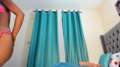 Snapshot of bouncy_booty677 chatting on October 2025 07:56:01 PM bouncy_booty677 online show from October 2025 07:56:01 PM