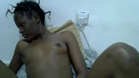 bouncy_vee online show from March 2026 01:36:01 PM