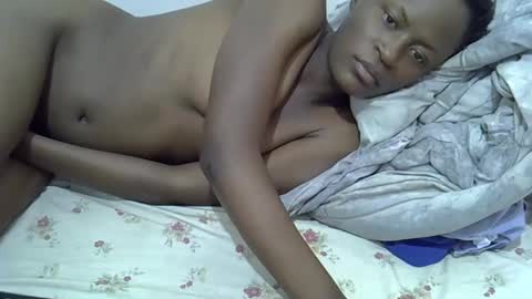 bouncy_vee online show from April 2026 11:15:02 AM