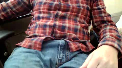 bourbonman144 online show from April 2026 08:15:02 PM