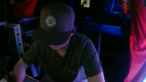 Snapshot of bowerboi1217 chatting on November 2025 01:08:02 AM Bowerboi1217 online show from November 2025 01:08:02 AM