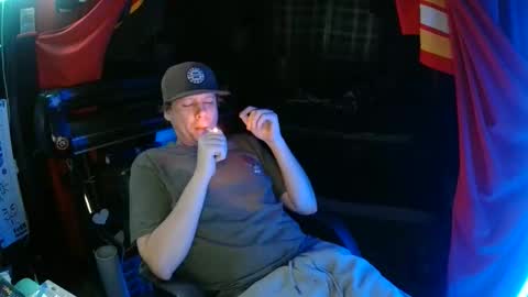 Snapshot of bowerboi1217 chatting on December 2025 09:01:02 PM Bowerboi1217 online show from December 2025 09:01:02 PM