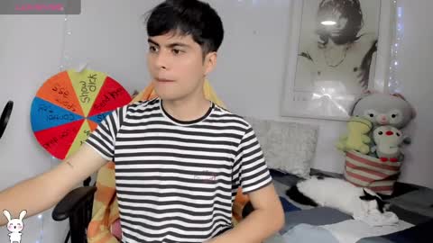 Aaron online show from January 2025 05:26:01 PM