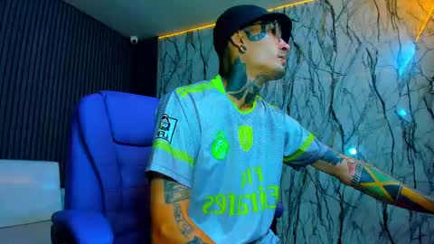 boy_tatto77 online show from March 2026 12:52:01 PM