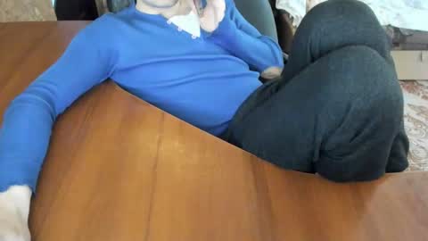 BoyApollon online show from February 2026 07:15:01 AM