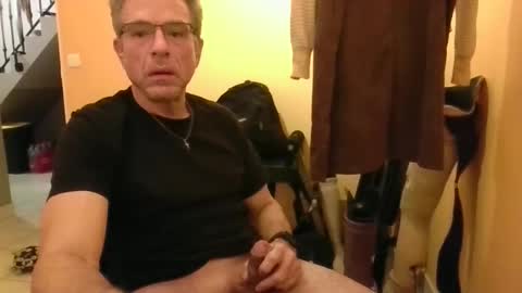 Snapshot of boyaroues chatting on November 2025 06:40:02 PM boyaroues online show from November 2025 06:40:02 PM