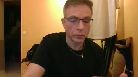 boyaroues online show from April 2026 06:49:02 PM