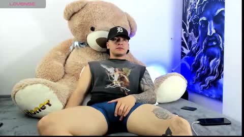 boyc02_ online show from January 2026 02:17:02 AM