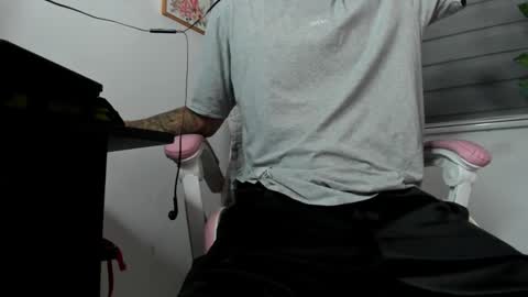 boyhornysex55 online show from November 2025 10:34:02 PM