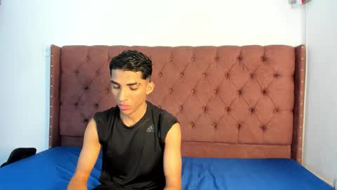 Snapshot of boys_hotparty chatting on September 2025 01:04:01 PM ALEX - TAYLER -MIKE online show from September 2025 01:04:01 PM