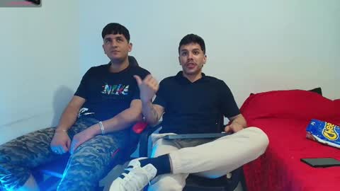 Snapshot of boyshots6331 chatting on February 2026 01:15:01 AM boyshots6331 online show from February 2026 01:15:01 AM