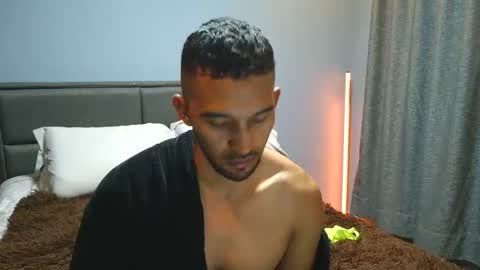 boyttomm online show from June 2026 02:13:01 AM