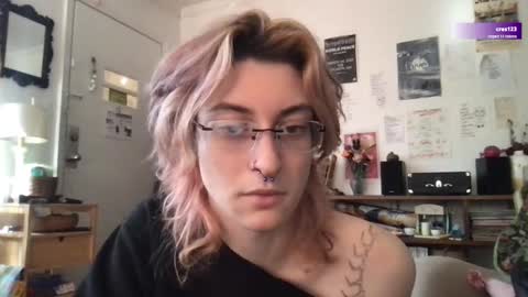 Snapshot of boywithbug chatting on March 2025 03:40:02 PM boywithbug online show from March 2025 03:40:02 PM