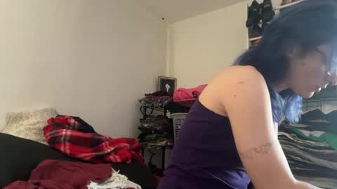 Snapshot of boywithbug chatting on February 2026 03:56:02 PM boywithbug online show from February 2026 03:56:02 PM