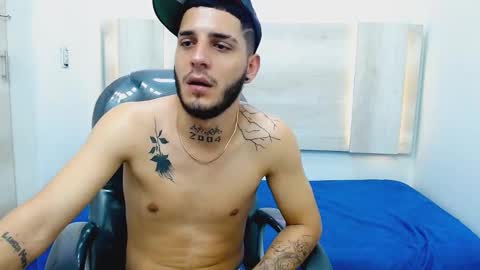 Snapshot of boyxsluts chatting on December 2024 10:25:02 AM MAX online show from December 2024 10:25:02 AM