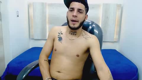 Snapshot of boyxsluts chatting on December 2024 06:24:02 AM MAX online show from December 2024 06:24:02 AM