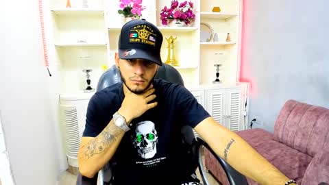 Snapshot of boyxsluts chatting on January 2025 05:24:01 AM MAX online show from January 2025 05:24:01 AM