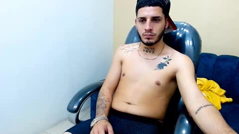 Snapshot of boyxsluts chatting on January 2025 11:28:02 AM MAX online show from January 2025 11:28:02 AM