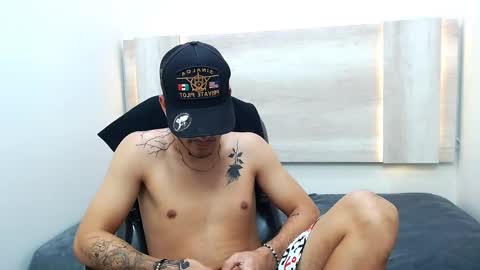 Snapshot of boyxsluts chatting on February 2025 11:09:01 AM MAX online show from February 2025 11:09:01 AM