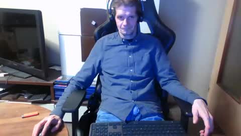 Snapshot of bponie1 chatting on December 2024 11:12:02 PM bponie1 online show from December 2024 11:12:02 PM