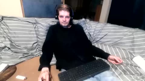 Snapshot of bponie1 chatting on September 2025 02:56:02 AM bponie1 online show from September 2025 02:56:02 AM