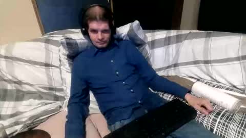 Snapshot of bponie1 chatting on September 2025 01:18:01 AM bponie1 online show from September 2025 01:18:01 AM