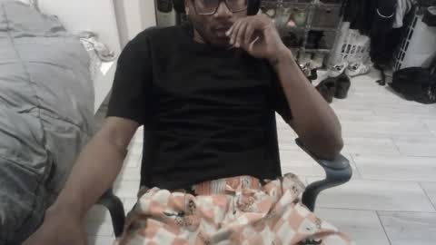 bquen400 online show from September 2025 04:23:01 AM