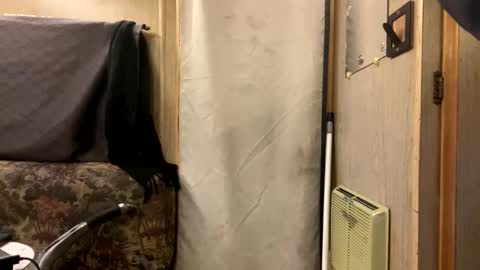 Snapshot of braboy4 chatting on February 2025 02:04:02 PM braboy4 online show from February 2025 02:04:02 PM