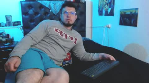 brad hot boy online show from March 2026 06:03:01 PM