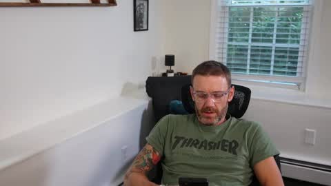 Snapshot of bradbronton chatting on September 2025 08:12:02 PM BradBronton online show from September 2025 08:12:02 PM