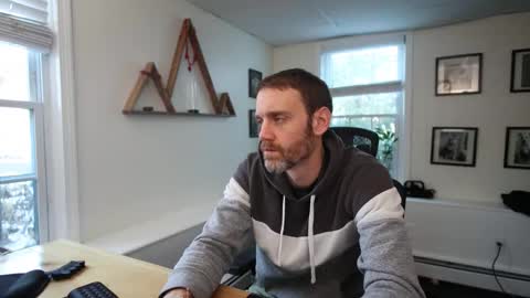 Snapshot of bradbronton chatting on December 2025 07:09:01 PM BradBronton online show from December 2025 07:09:01 PM