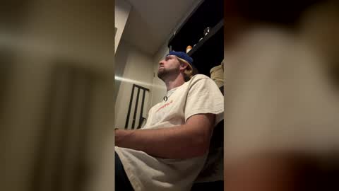 braden_thompson2012 online show from April 2026 05:46:01 AM