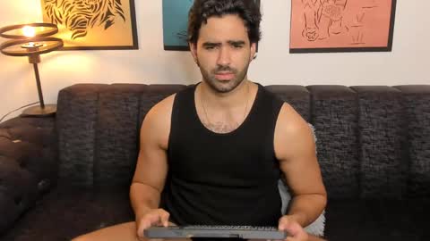 bradleymartin7 online show from May 2026 01:10:02 PM