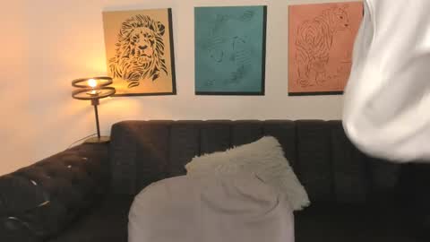 bradleymartin7 online show from May 2026 11:37:01 AM