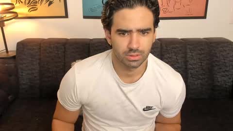 bradleymartin7 online show from May 2026 11:49:01 AM