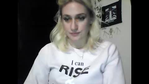 Snapshot of braindeadbetty chatting on November 2025 05:43:01 AM i am a naughty jedi knight online show from November 2025 05:43:01 AM