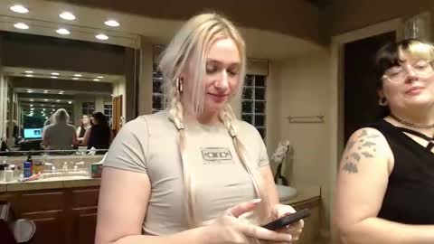 Snapshot of braindeadbetty chatting on March 2026 04:47:01 AM i am a naughty jedi knight online show from March 2026 04:47:01 AM