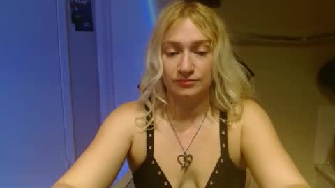 Snapshot of braindeadbetty chatting on May 2026 03:37:02 AM i am a naughty jedi knight online show from May 2026 03:37:02 AM