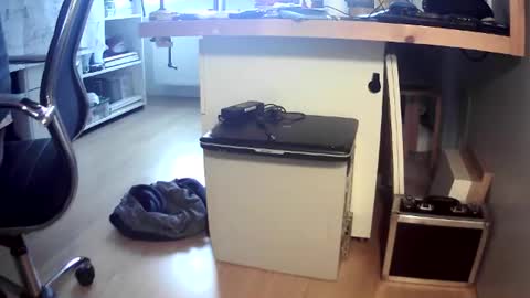 bram27370 online show from October 2025 08:01:01 AM