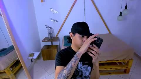 B R A N D online show from November 2025 02:25:01 AM