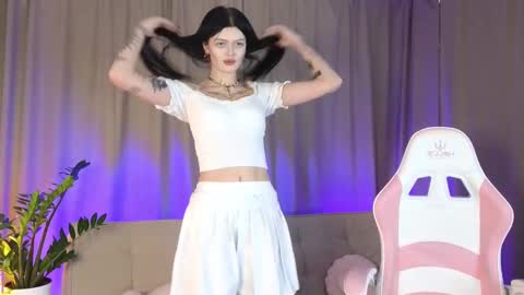 Branndi online show from February 2025 09:31:01 PM